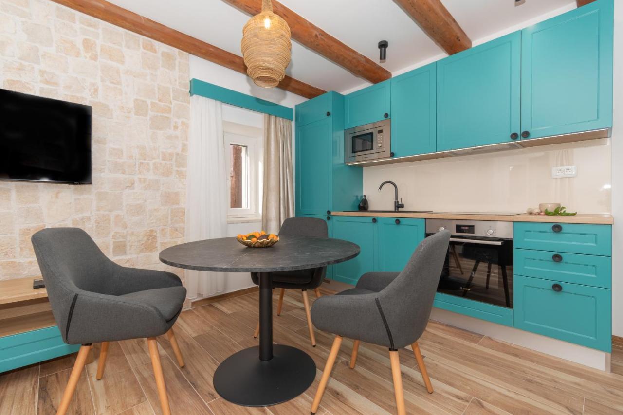 Ivka Makarska - Modern And Luxurious Oldtown Apartament Ngoại thất bức ảnh