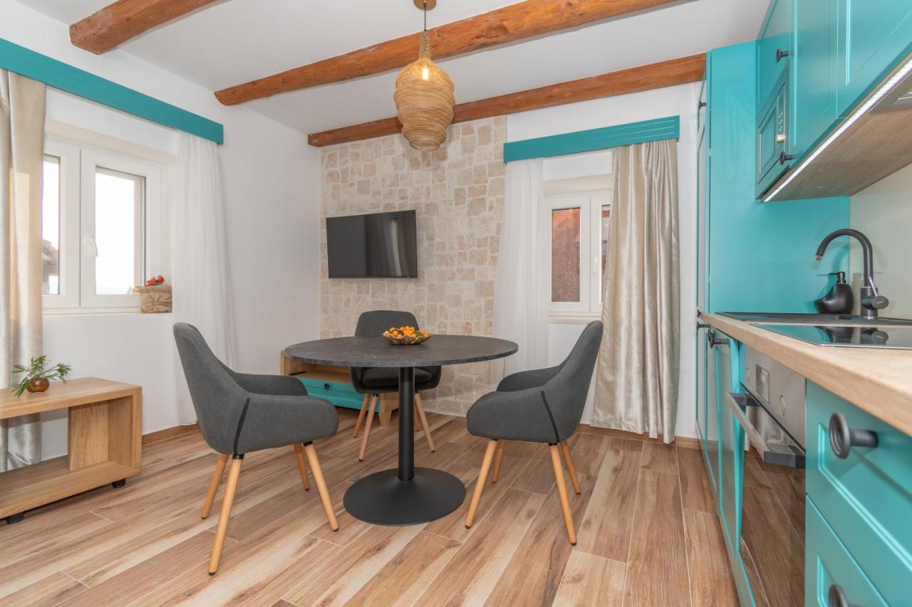 Ivka Makarska - Modern And Luxurious Oldtown Apartament Ngoại thất bức ảnh