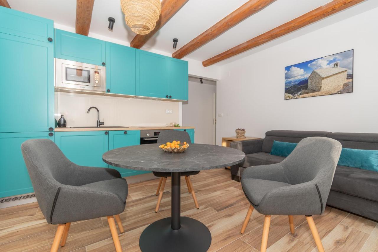 Ivka Makarska - Modern And Luxurious Oldtown Apartament Ngoại thất bức ảnh